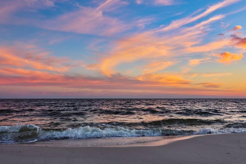 Life'S A Breeze - Updated 3Br 5Min To Pcola Beach Gulf Breeze Exterior foto